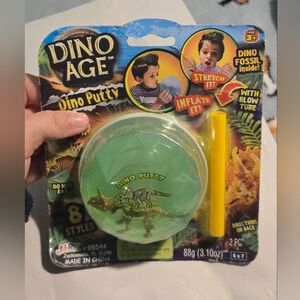 Dino Age Dino Putty with Blow Tube